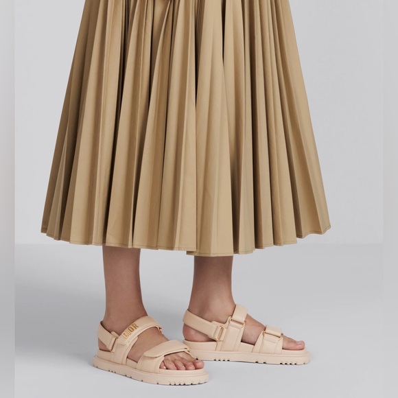Shoes - DIOR raffia sandals gold logo